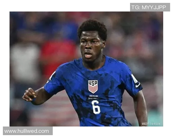 蓝色足球队7号球星引领胜利之路 彰显实力与领导风采